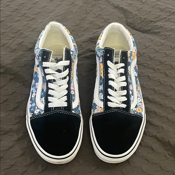 Vans Women's Floral Black Sneakers - Picture 2 of 11